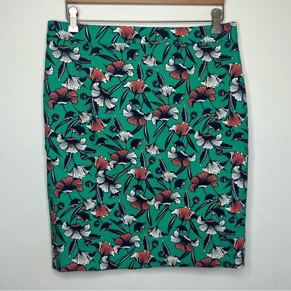 J. Crew Pencil Skirt Womens 10 Kelly Green Floral Back Slit Lined Hook & Eye Zip